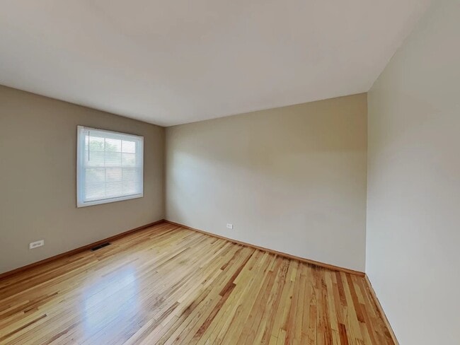 Building Photo - 1155 Hassell Rd