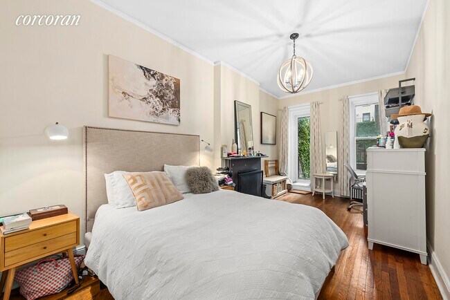 Foto del edificio - 243 E 71st St