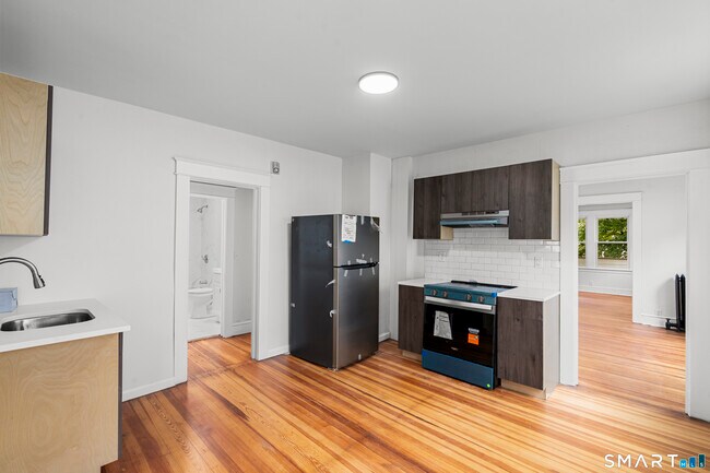 Building Photo - 37 Gridley St