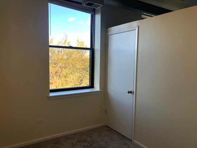 Foto del edificio - 5200 S Ellis Ave