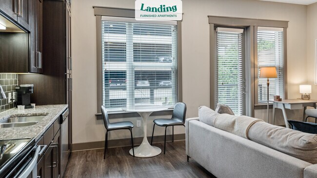 Foto del edificio - 8110 Park Ln