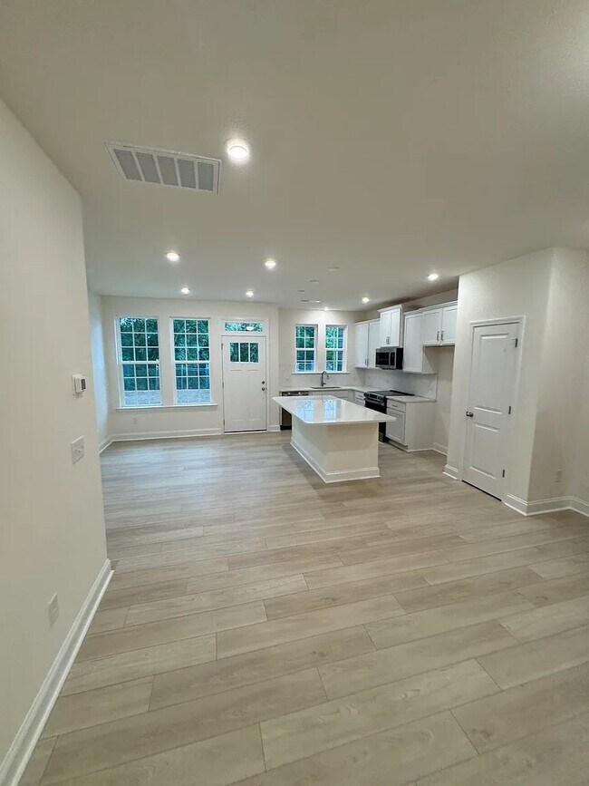 Foto del edificio - 4139 Walking Ridge Rd