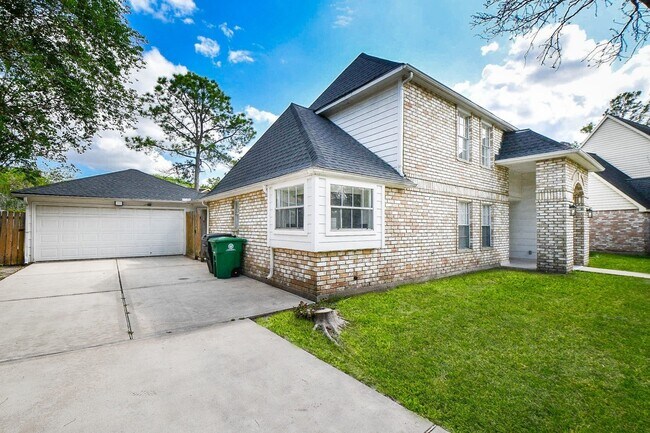 Foto del edificio - 11615 Trailmont Dr