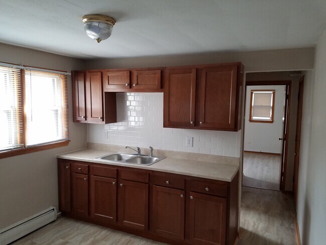 Foto del edificio - 946 Randolph Ave