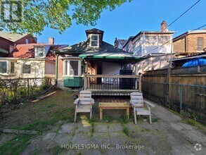 Building Photo - 540 Gladstone Ave