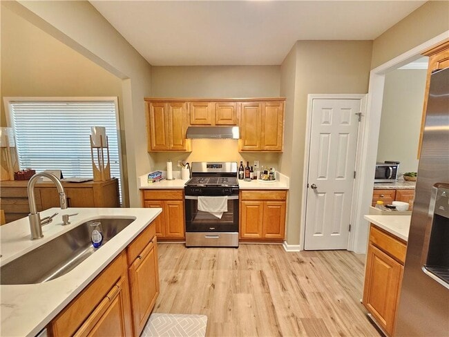 Building Photo - 2216 Worrall Hill Dr