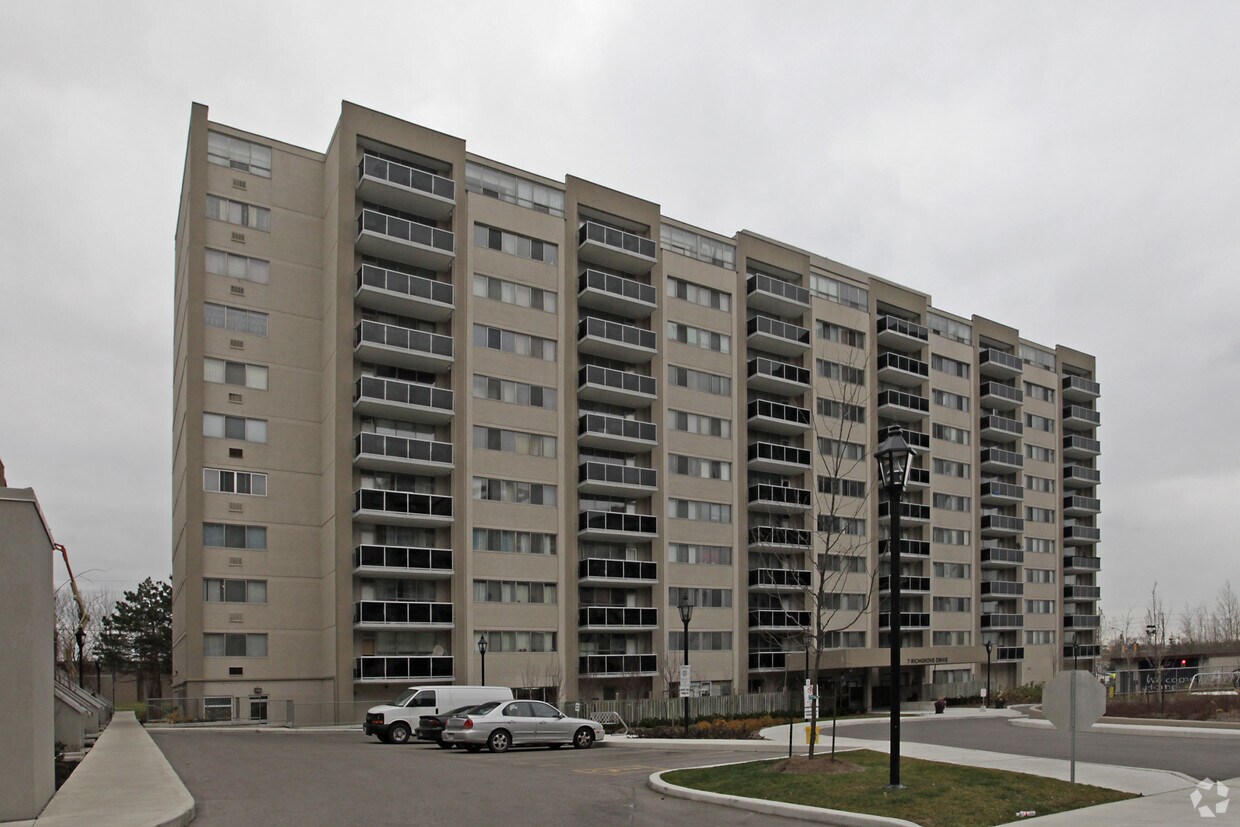 Richgrove Village Apartments 721 Richgrove Dr Toronto, ON