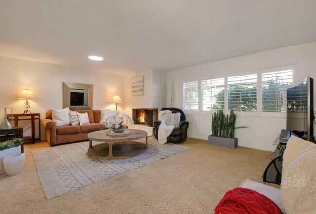 Foto del edificio - 4126 Foothill Rd