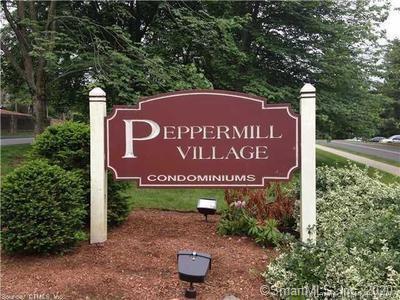 Foto principal - 70 Burgundy Hill Ln