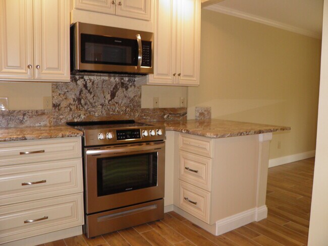Building Photo - 632 Gap Creek Dr