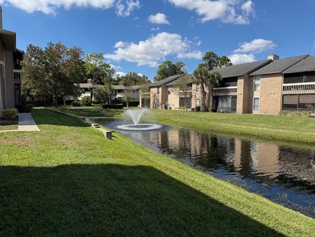 Photo - Beautiful Ground-Floor 2 Bedroom, 2 Bathro... Apartment