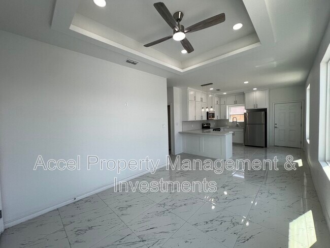 Building Photo - 2011 Selena St