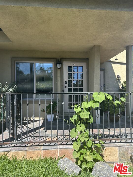 Foto del edificio - 2227 S Harcourt Ave