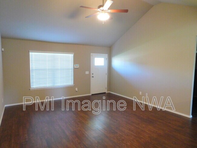 Photo - 1142 S Gentle Valley Dr House
