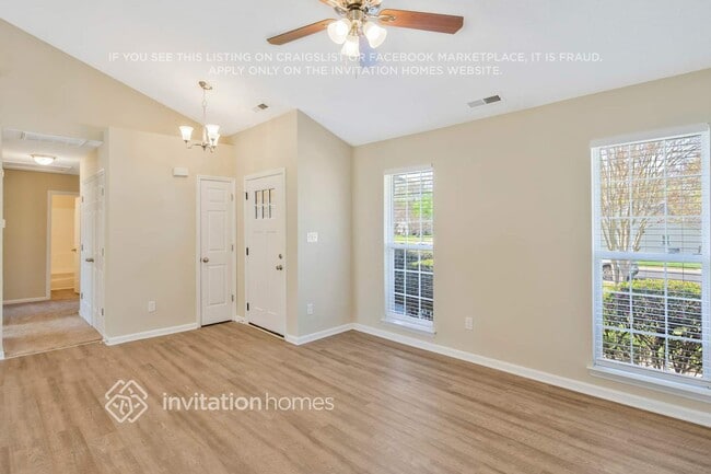 Building Photo - 4657 Falcon Chase Dr SW