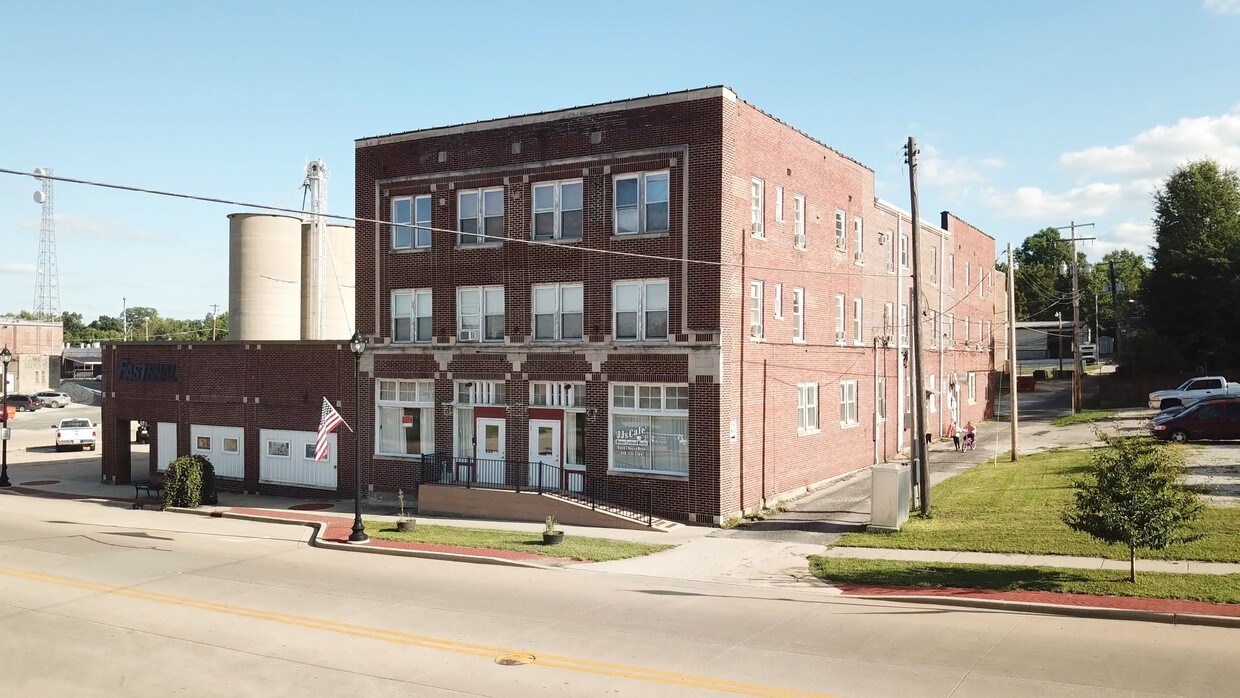 Foto principal - 612 W Gallatin St