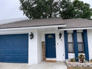 Building Photo - 202 Village View Ln