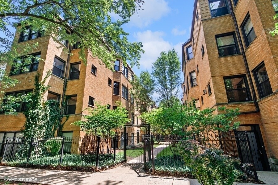 Foto principal - 7635 N Greenview Ave
