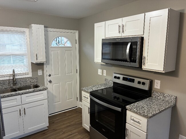 Foto del edificio - 800 Dodson Mill Rd