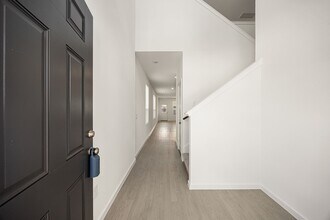 Building Photo - 26270 Arrowleaf Dr