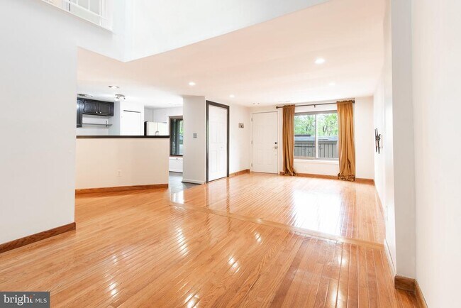 Foto del edificio - 18153 Tunstall Dr