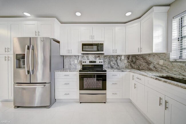 Foto del edificio - 4 br, 2 bath House - 10650 Ember St