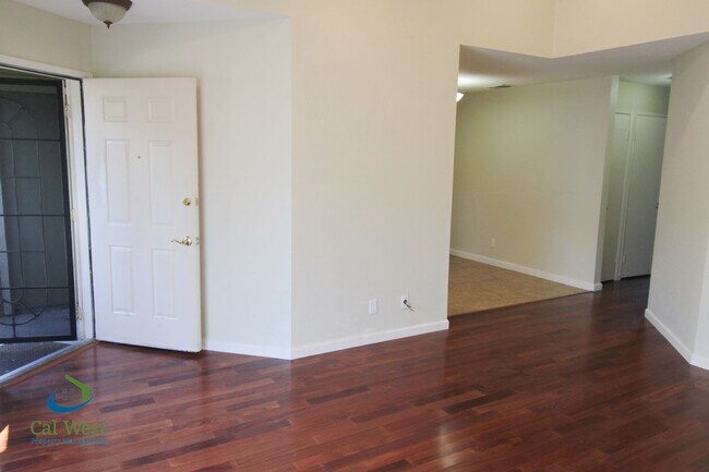 Photo - $2775 - ***MOVE IN BONUS - $250 OFF 2nd MO... Townhome