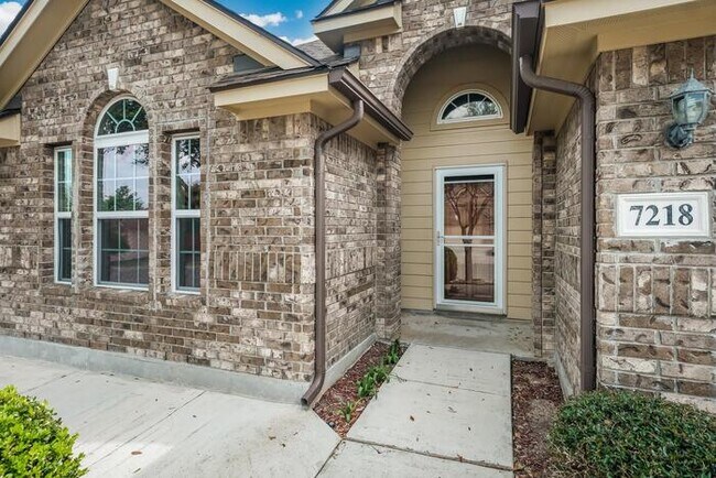 Building Photo - 7218 Glen Ellen Bay