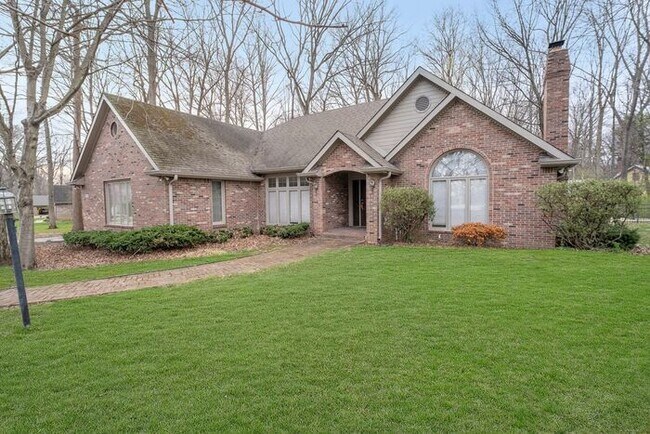 Foto del edificio - Beautiful Wooded Lot