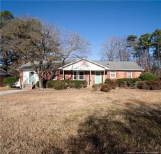 Building Photo - 1733 Daisy Ln