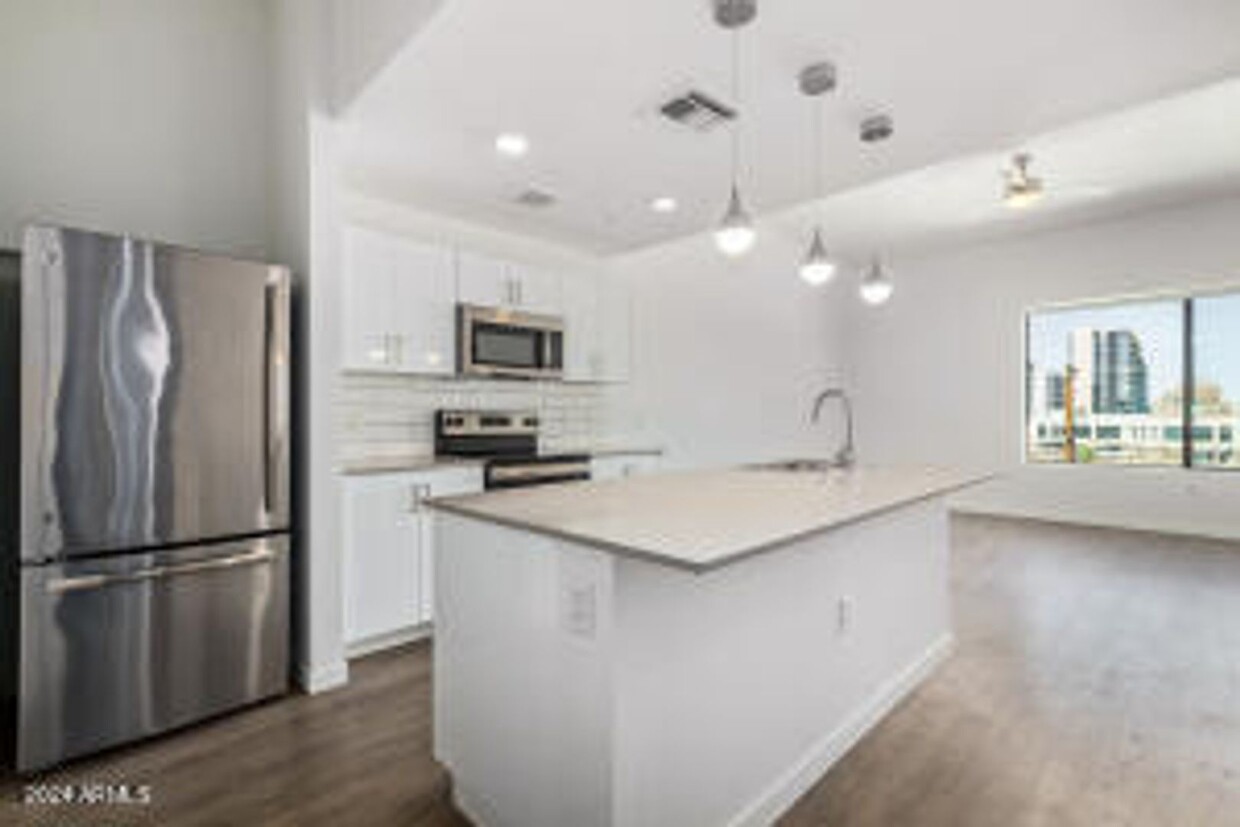 Foto principal - LUXURY CONDO IN DOWNTOWN PHOENIX