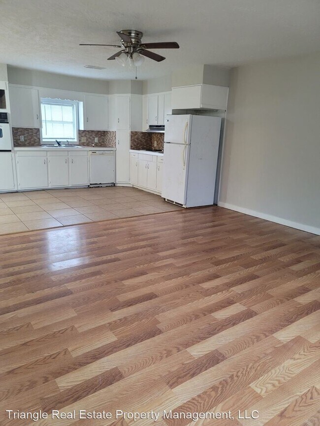 Building Photo - 3 br, 1 bath House - 2356 Briarcliff Drive