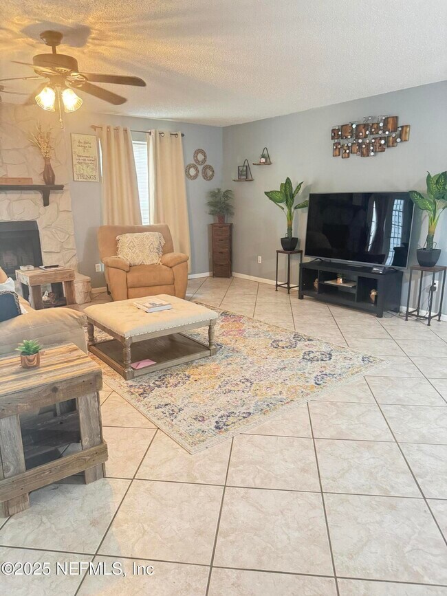 Foto del edificio - 4425 Millstone Ct