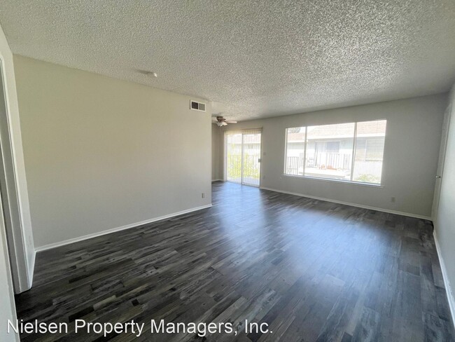 Foto del edificio - 1 br, 1 bath Apartment - 17 Quay Court 17 ...