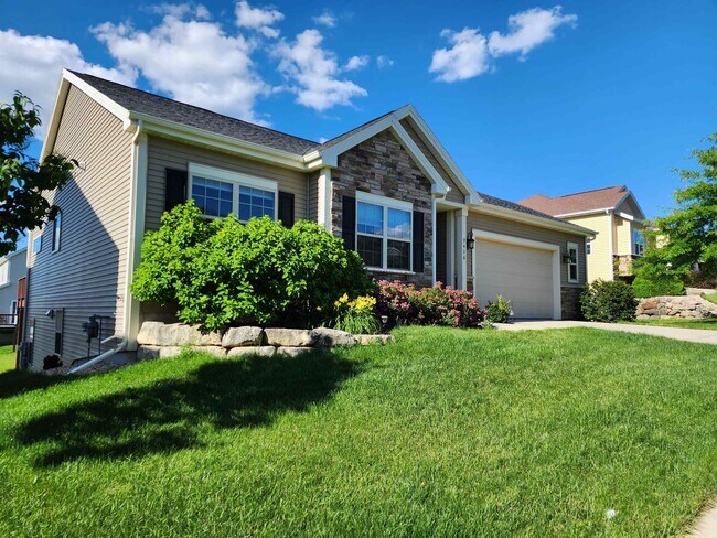 Foto del edificio - 9406 Silverstone Ln