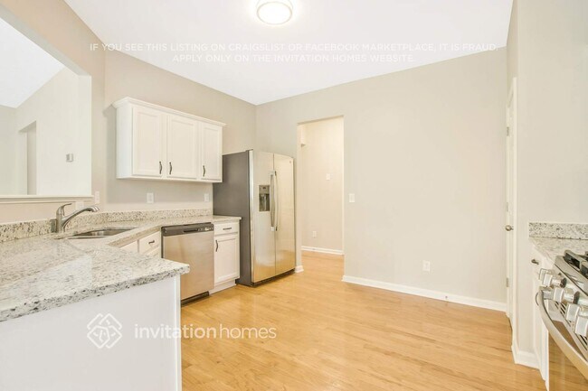 Foto del edificio - 4221 Lehigh Blvd