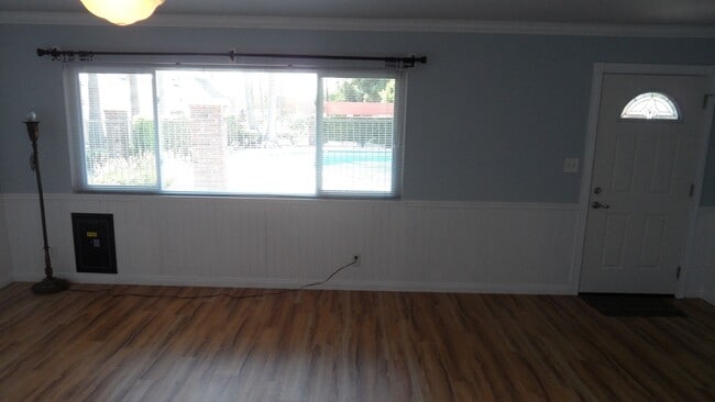 Foto del edificio - Nicely Updated 1 Bedroom 1 Bathroom, Coco ...