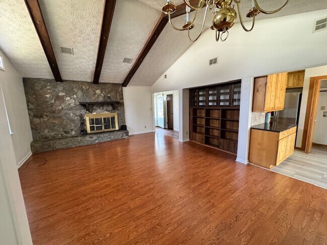 Foto del edificio - 105 N Lake Dr