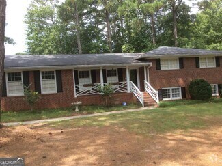Building Photo - 290 Burke Cir