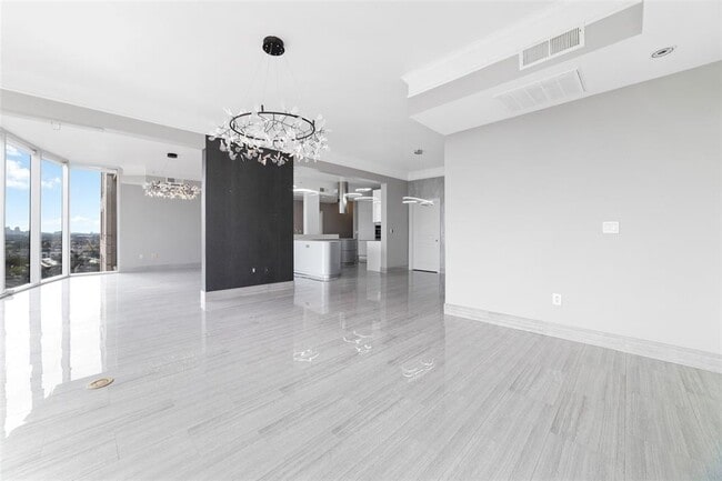 Building Photo - 3333 Allen Pkwy