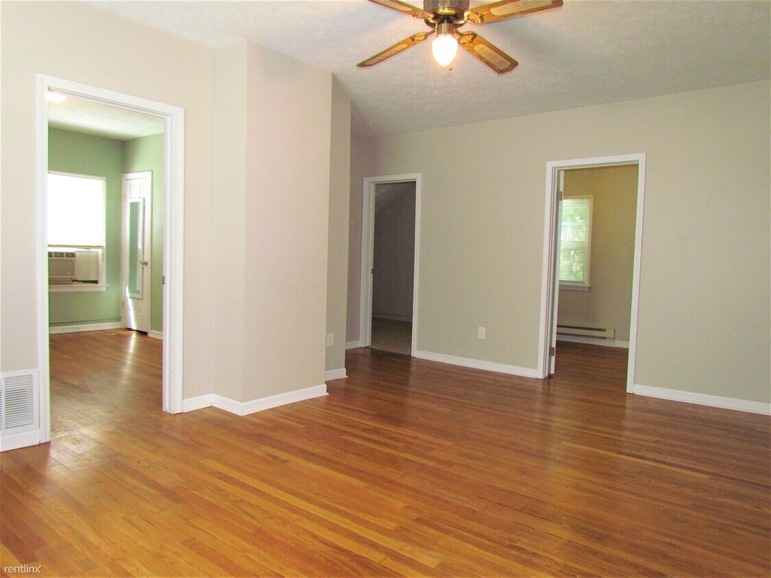 Foto principal - 650 Fremont Ave NW