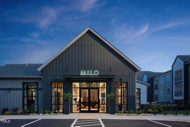 Building Photo - 821 Hanbury Wy