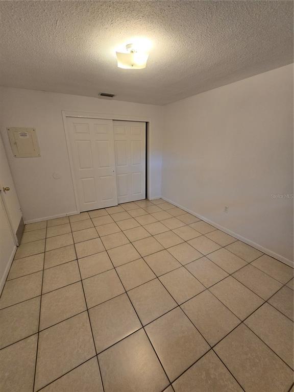 Foto del edificio - 1414 N Saturn Ave