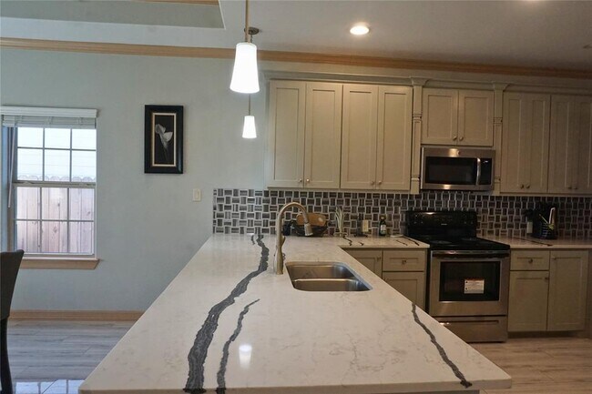 Foto del edificio - 7013 Goforth St