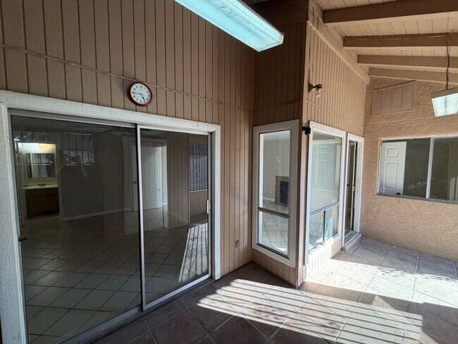 Foto del edificio - 4820 N 89th Ave