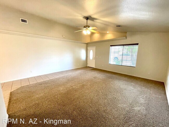 Building Photo - 3 br, 2 bath House - 3031 Mallory Loop