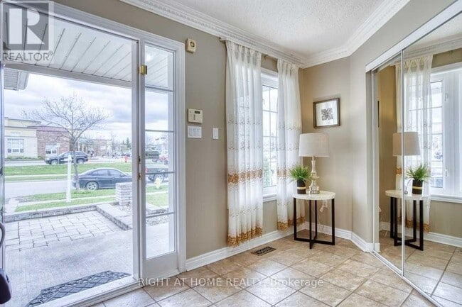 Building Photo - 636 Ormond Dr