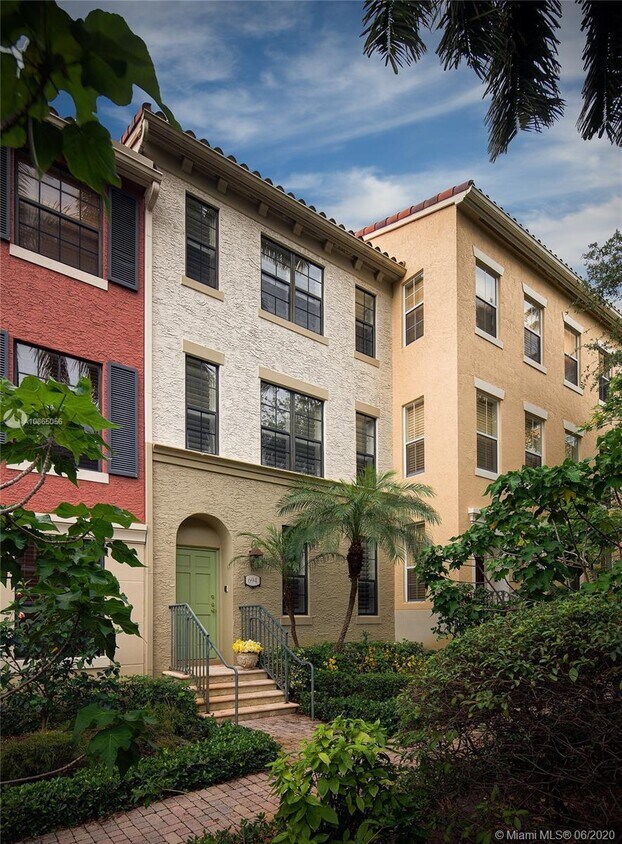 Foto principal - 694 Fern St
