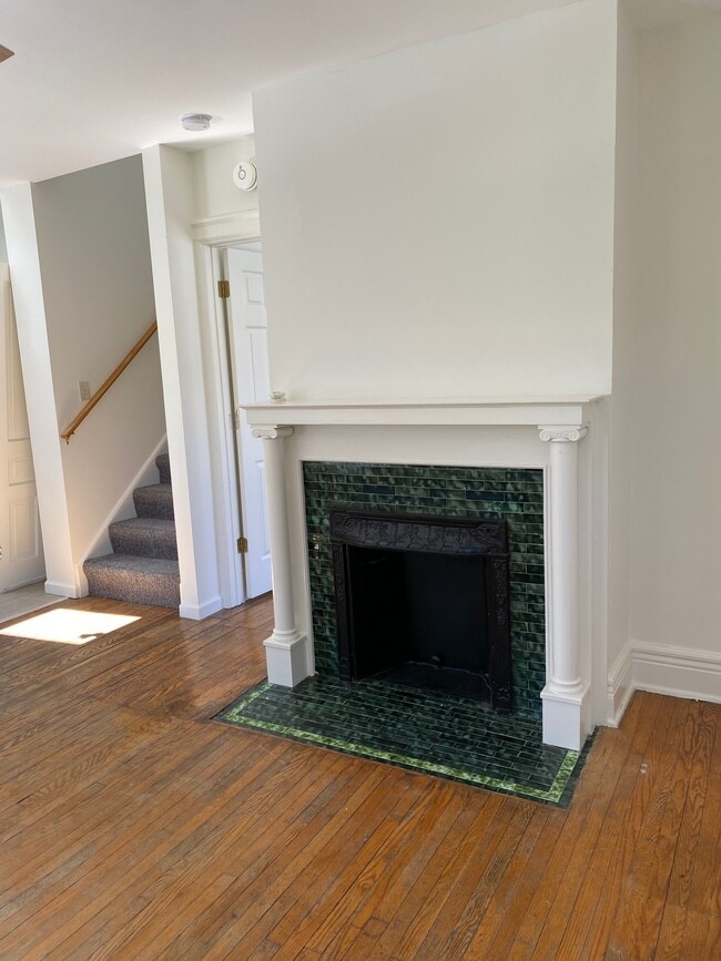 Building Photo - 24 Cleveburn Pl