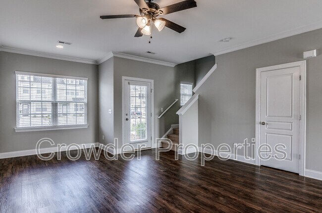 Foto del edificio - 364 Halton Crossing Dr SW